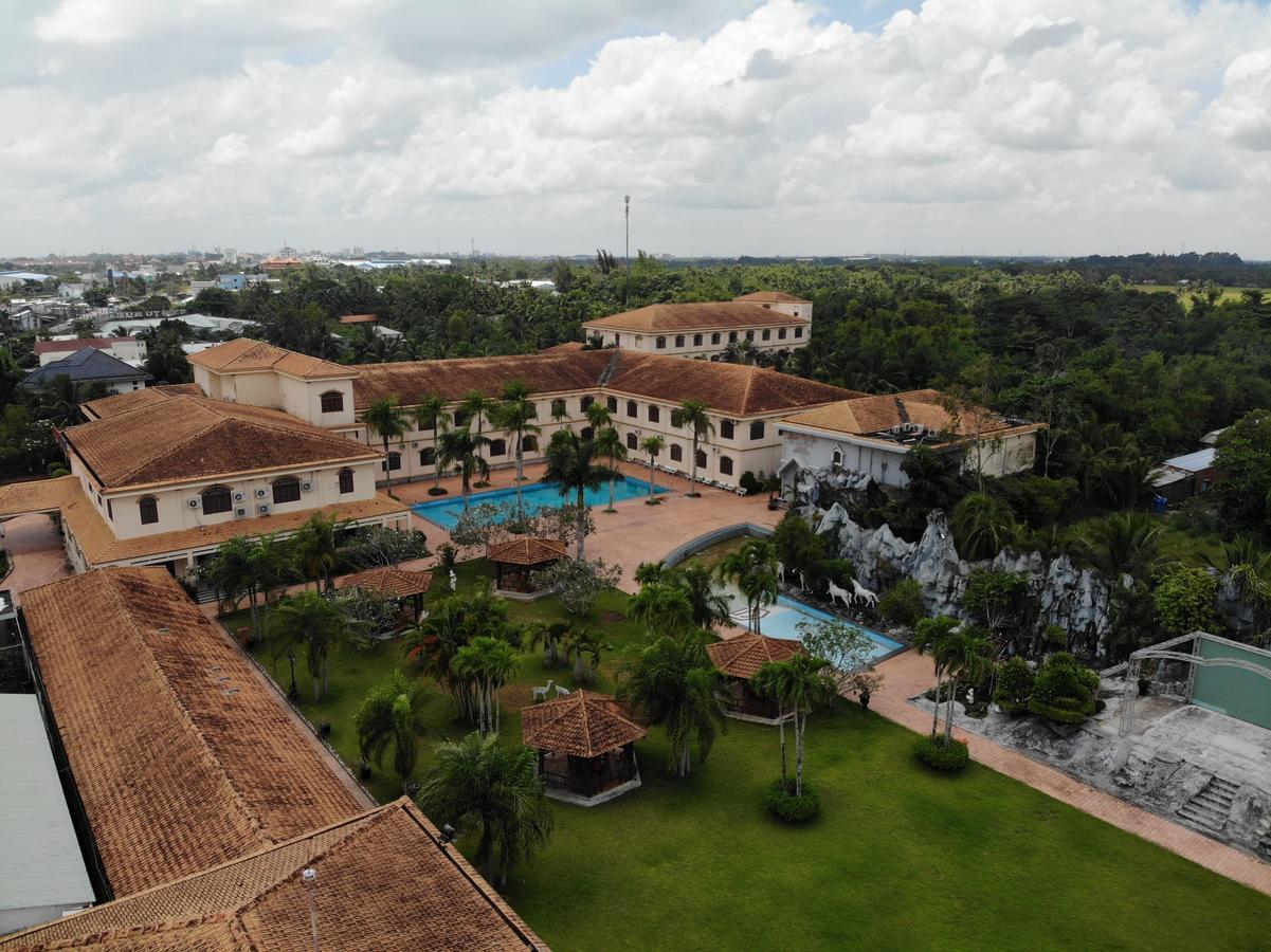 Ngoc Thu Hotel Soc Trang エクステリア 写真