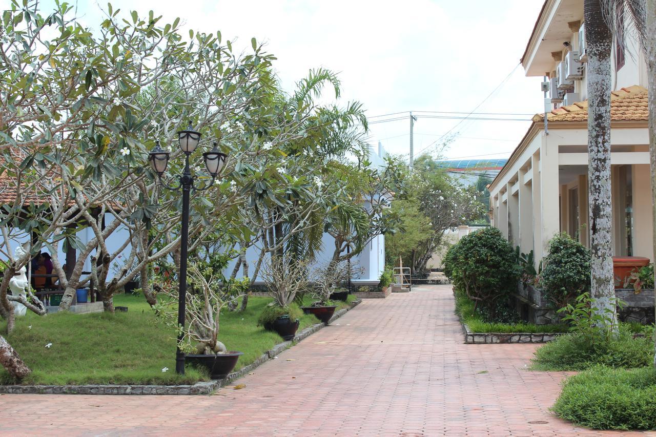 Ngoc Thu Hotel Soc Trang エクステリア 写真
